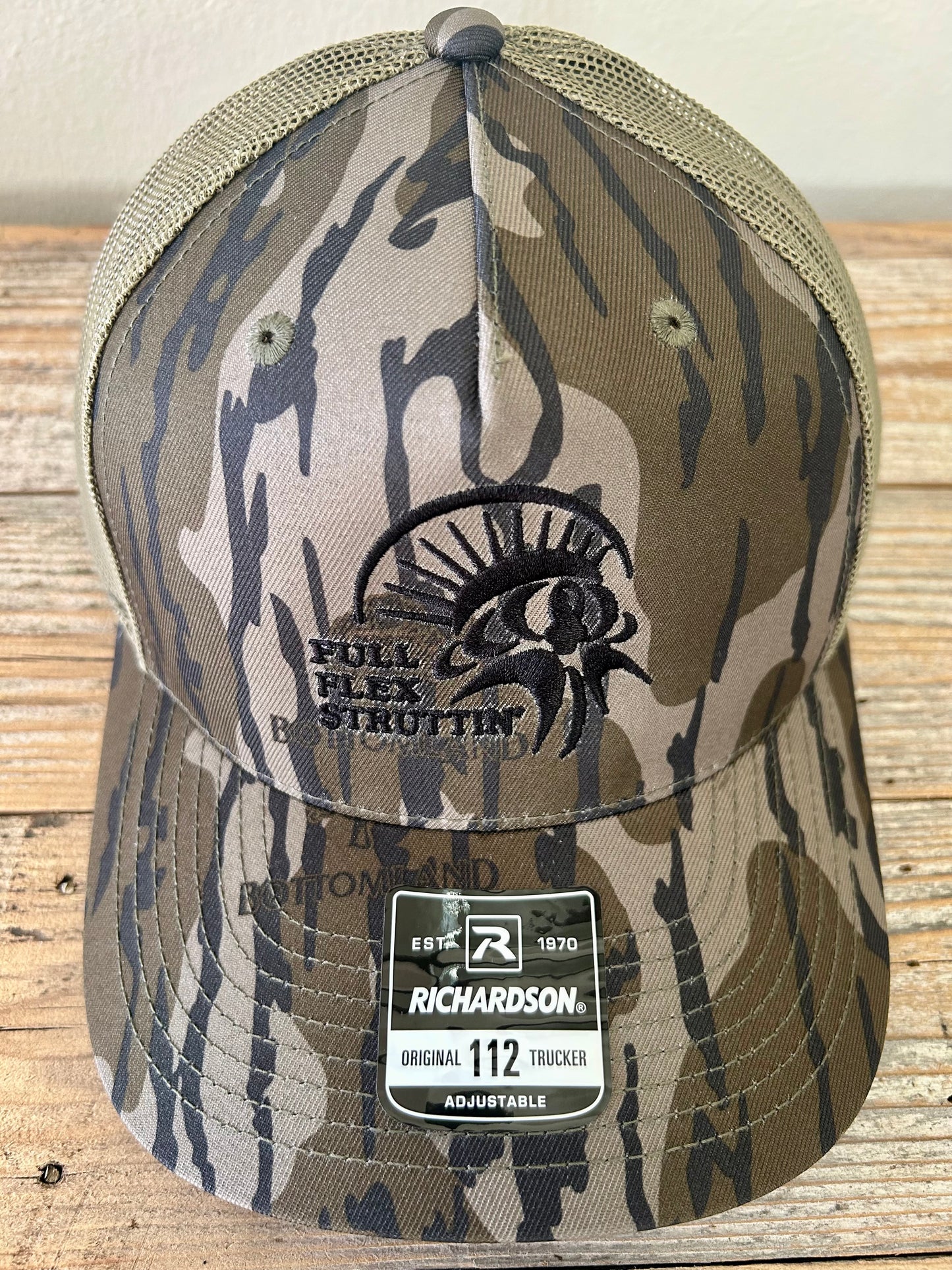 FULL FLEX STRUTTIN™ Trucker Hat - Mossy Oak Bottomland