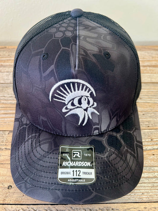FULL FLEX STRUTTIN™ Trucker Hat - Kryptek Black