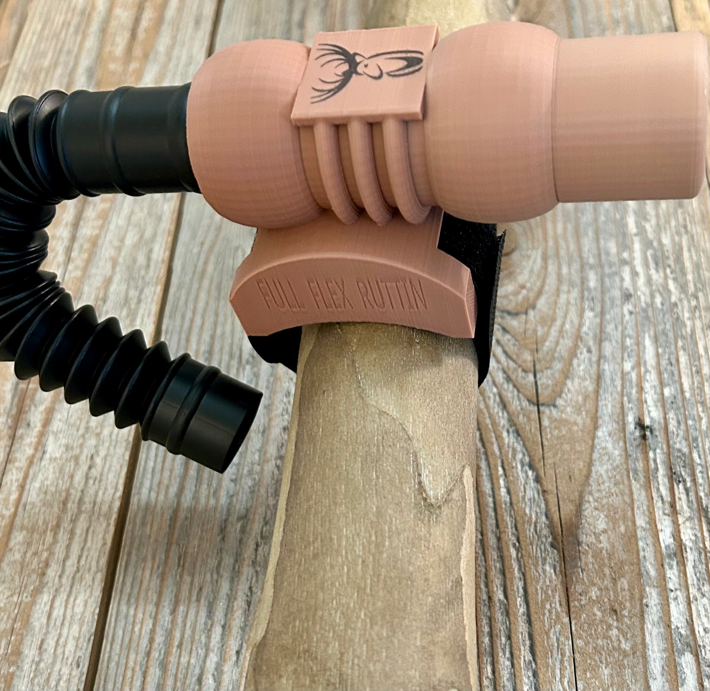 FULL FLEX RUTTIN™ Young Buck Tending Grunt Call - Wrist Mounted