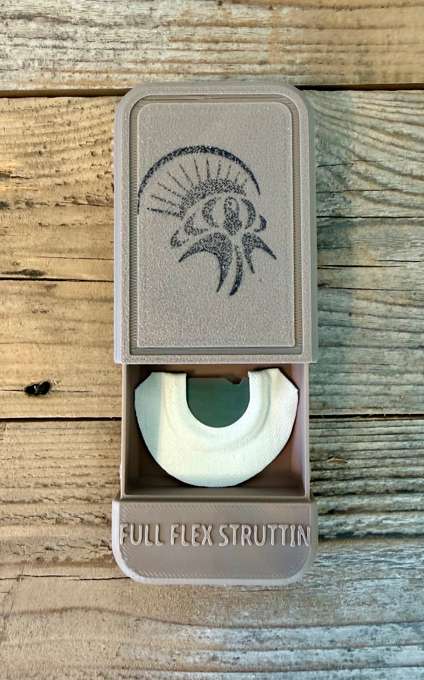 FULL FLEX STRUTTIN™ 360 Turkey Mouth Call with Case